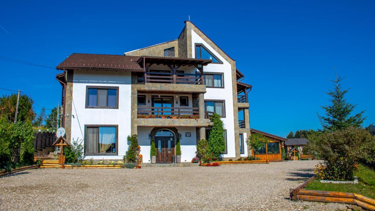 Casa Bradet Pensionat Întorsura Buzăului Eksteriør billede