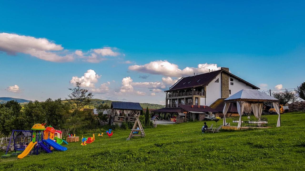 Casa Bradet Pensionat Întorsura Buzăului Eksteriør billede