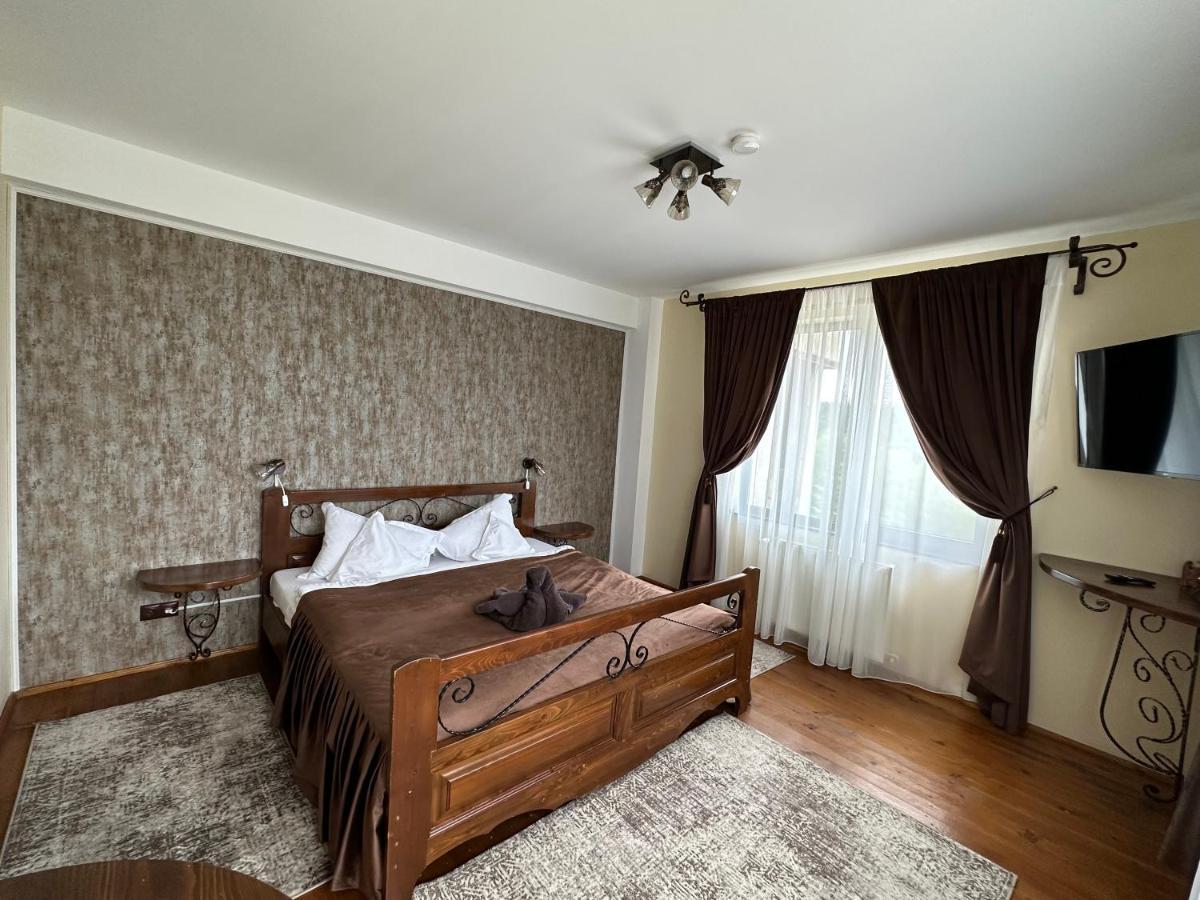 Casa Bradet Pensionat Întorsura Buzăului Eksteriør billede
