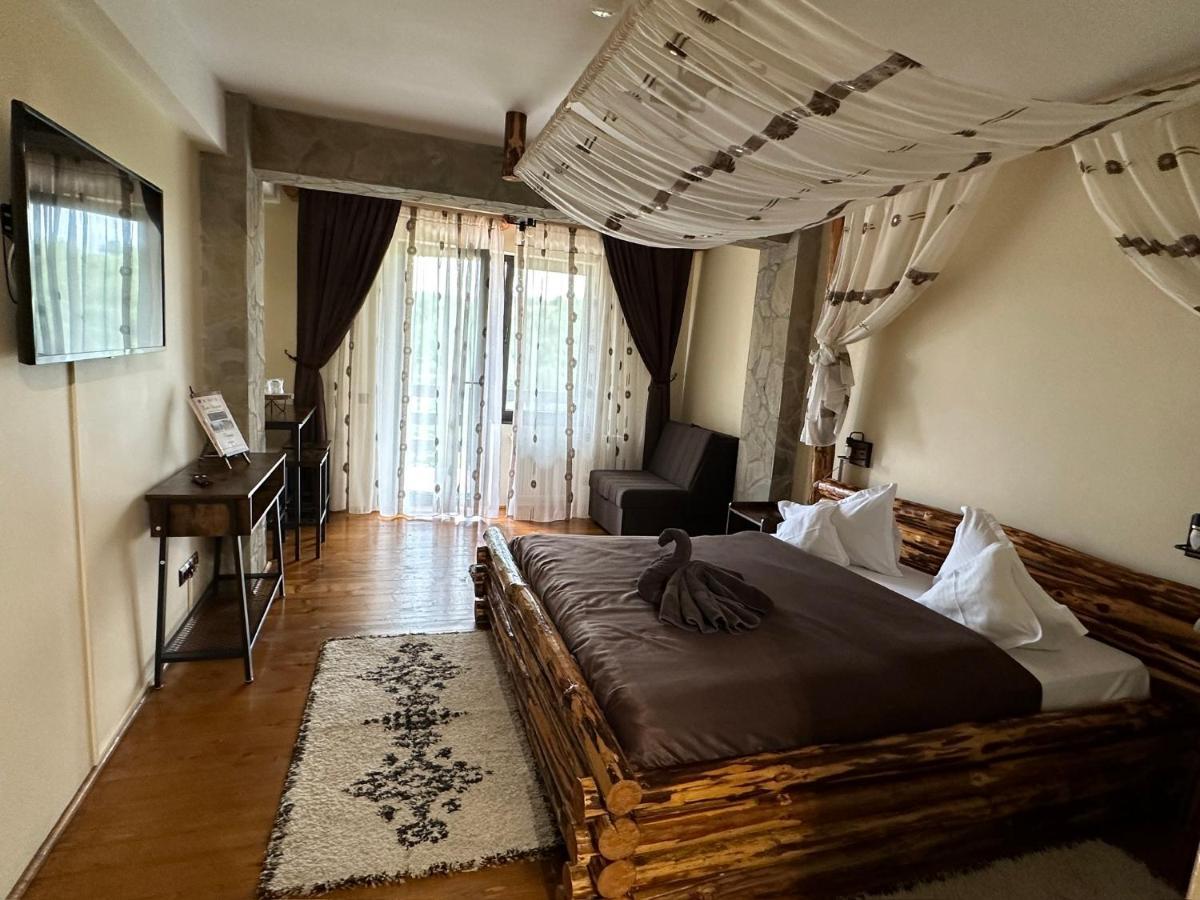 Casa Bradet Pensionat Întorsura Buzăului Eksteriør billede