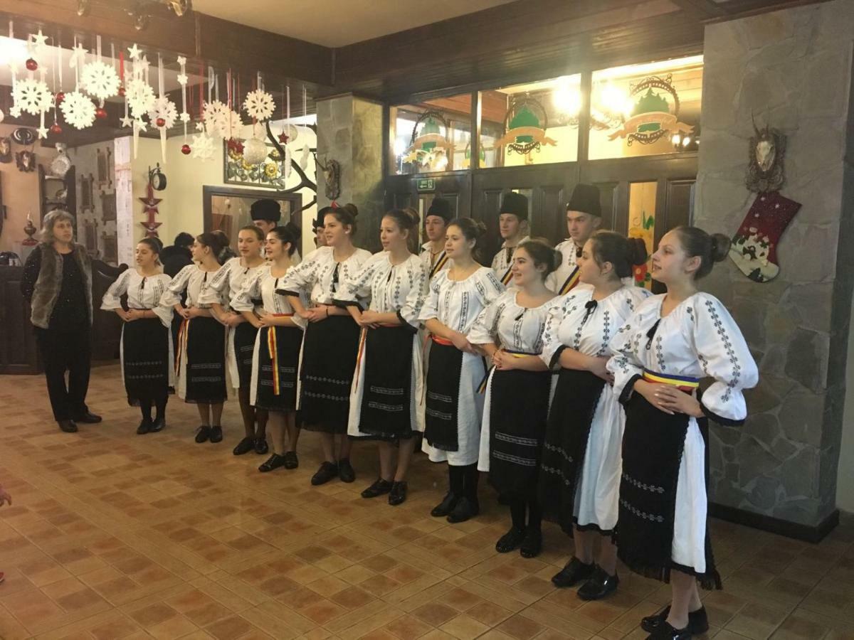 Casa Bradet Pensionat Întorsura Buzăului Eksteriør billede